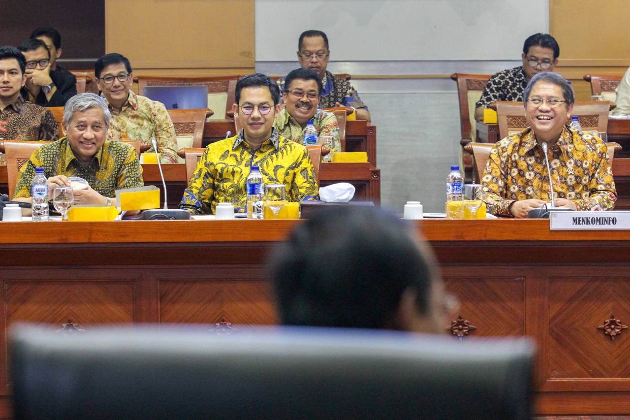KemenkominfO, KPI, Dewan...
