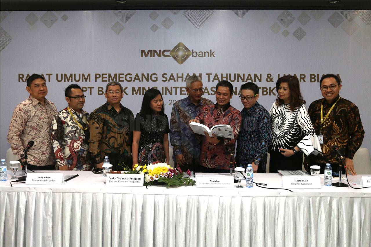 MNC Bank Bukukan Laba...