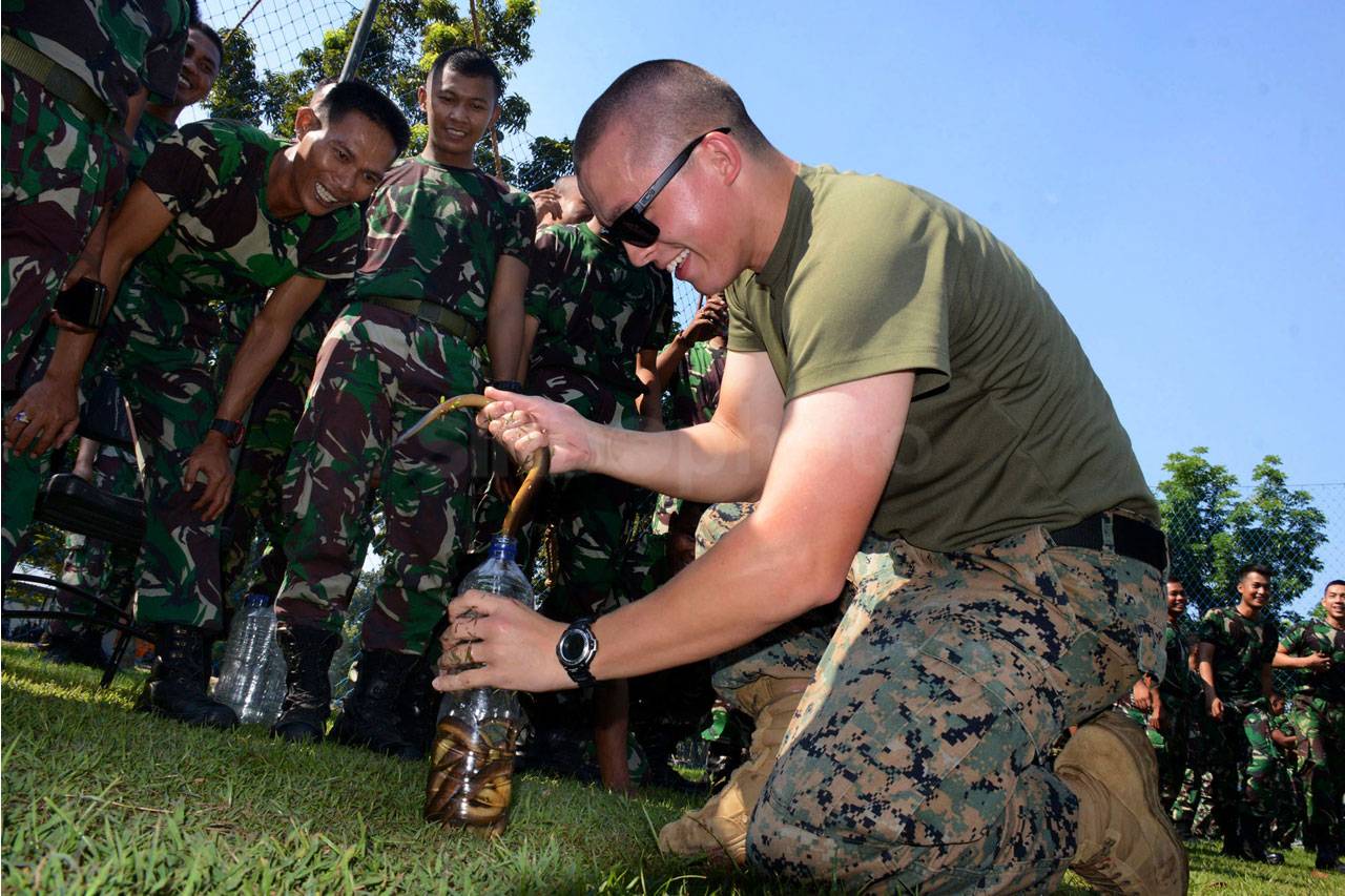 Keseruan Marinir Amerika...