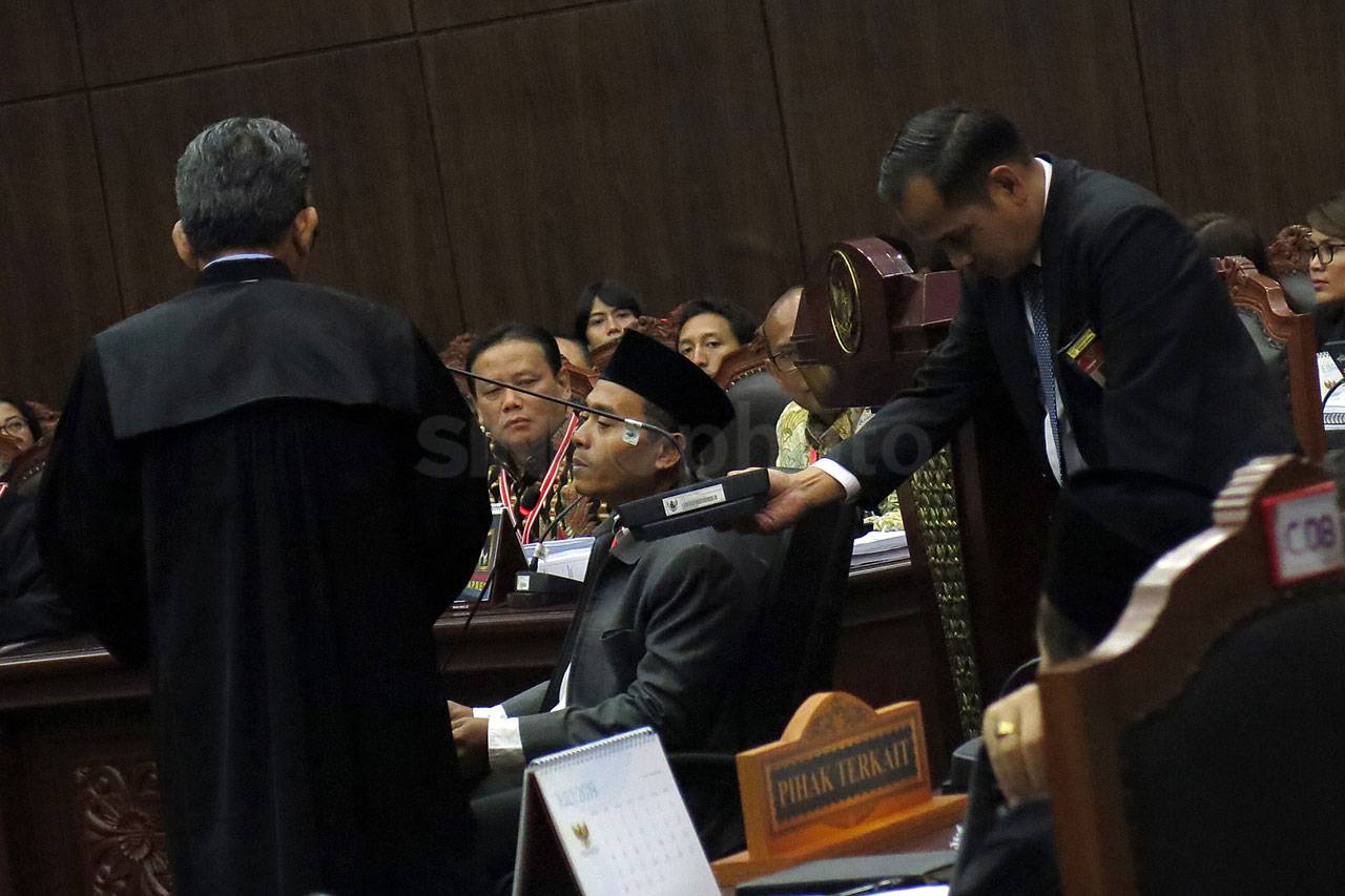 Tim Hukum Jokowi-Maruf...