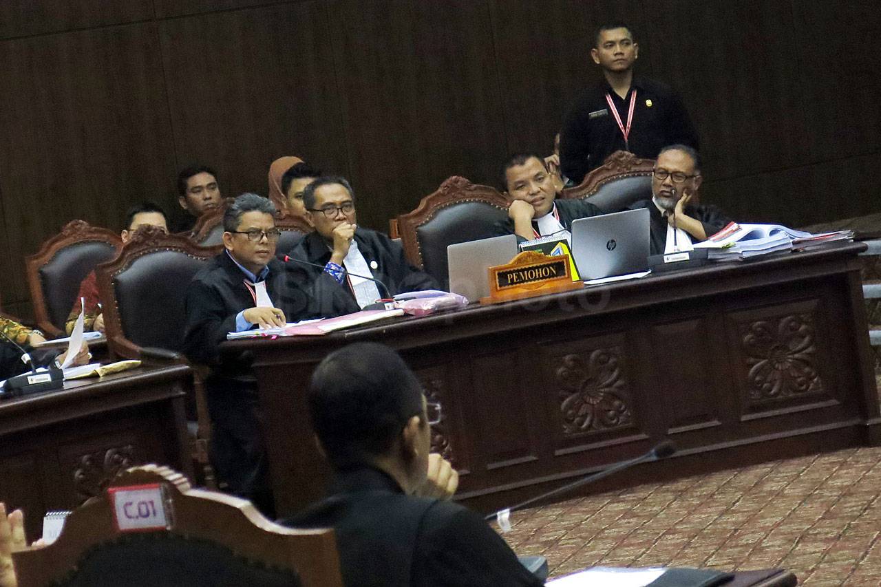 Tim Hukum Jokowi-Maruf...
