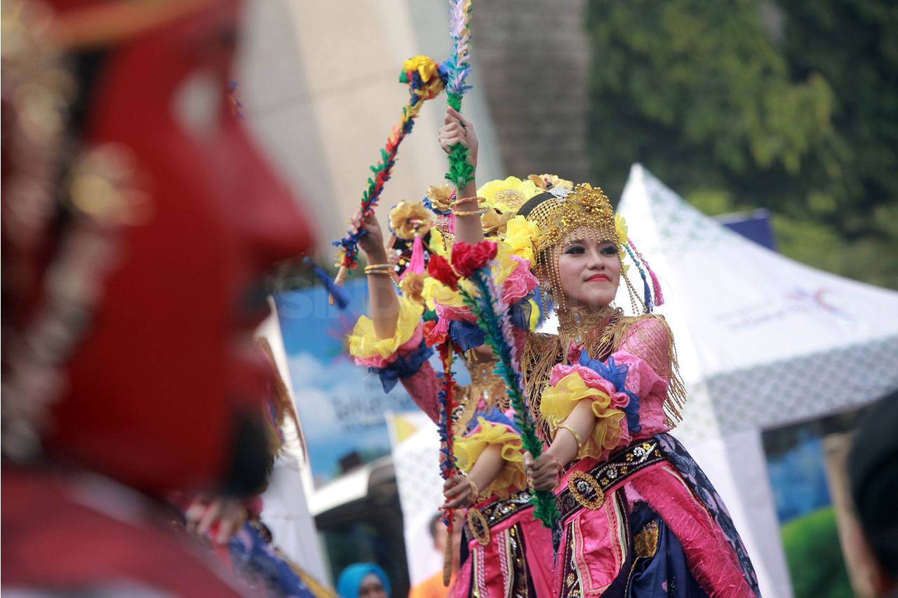 Pesona Jakarnaval di...