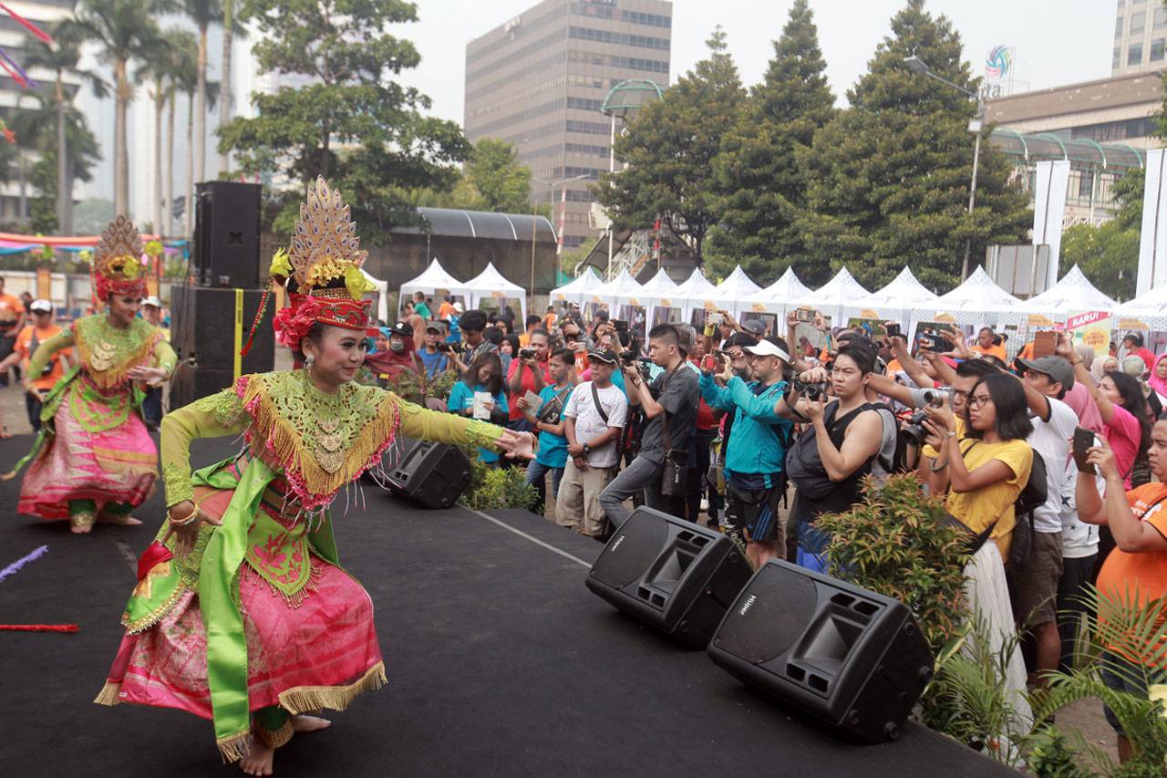 Pesona Jakarnaval di...