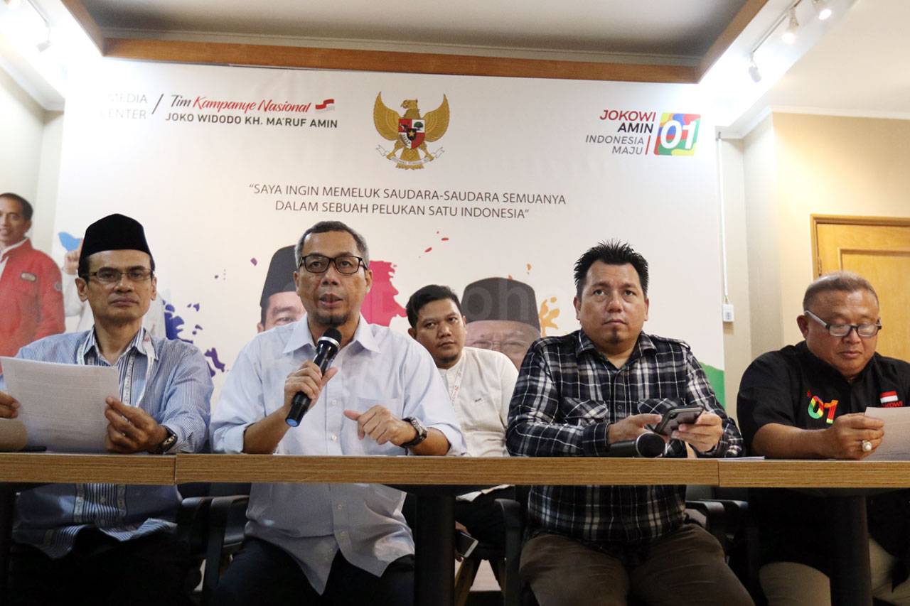 TKN Gelar Jumpa Pers...