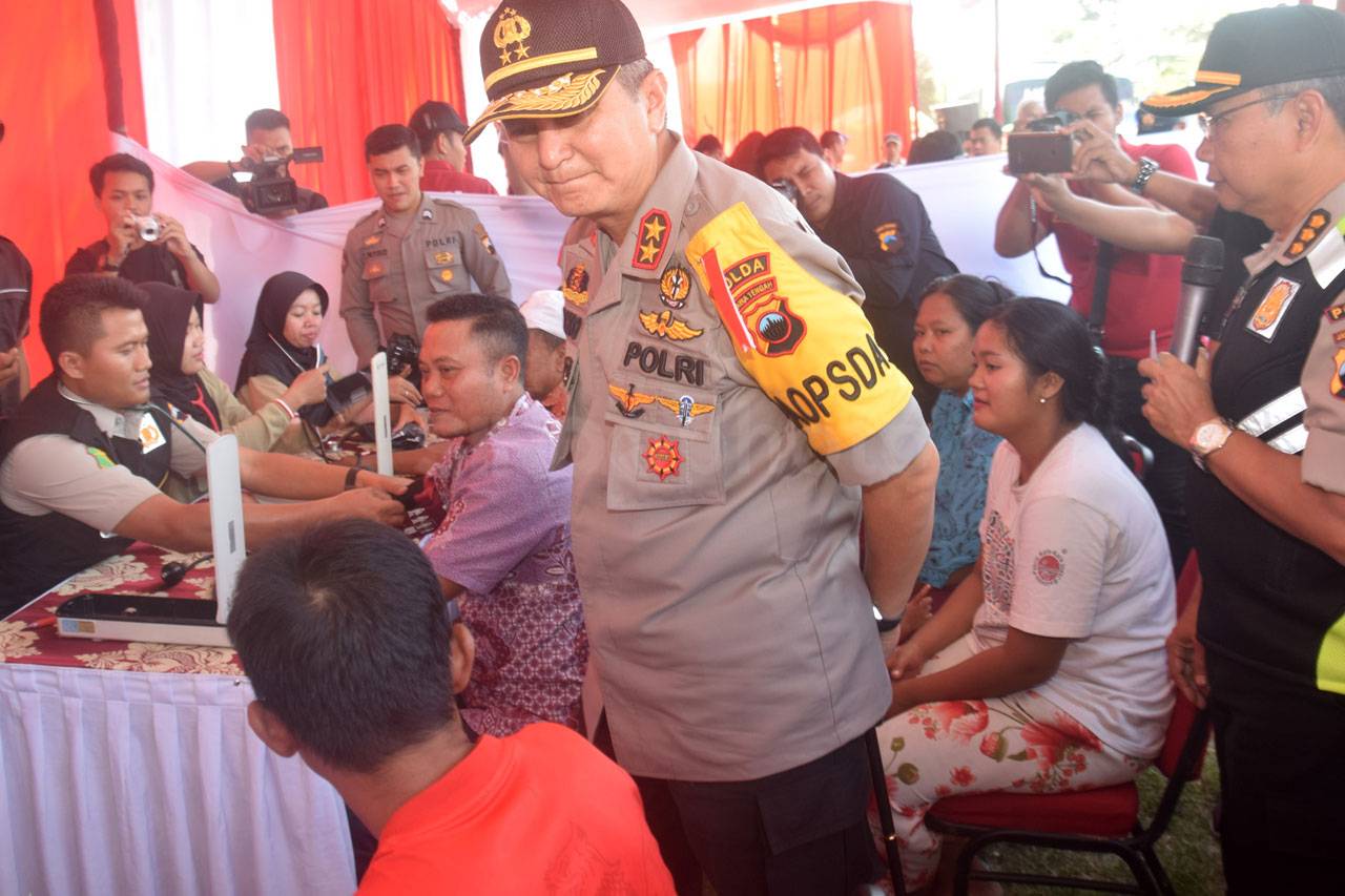 Ribuan Warga Demak Ikuti...