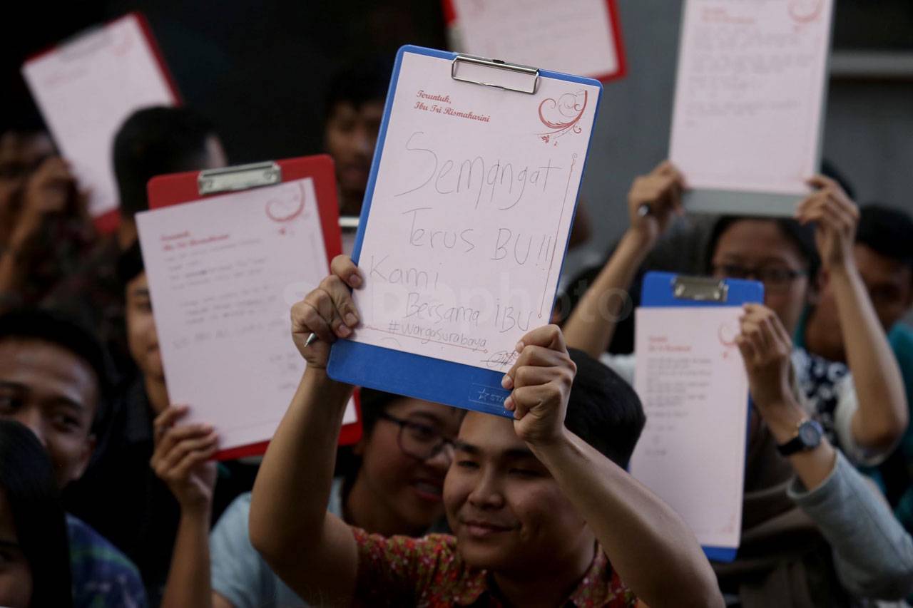 Mahasiswa Ubaya Gelar...