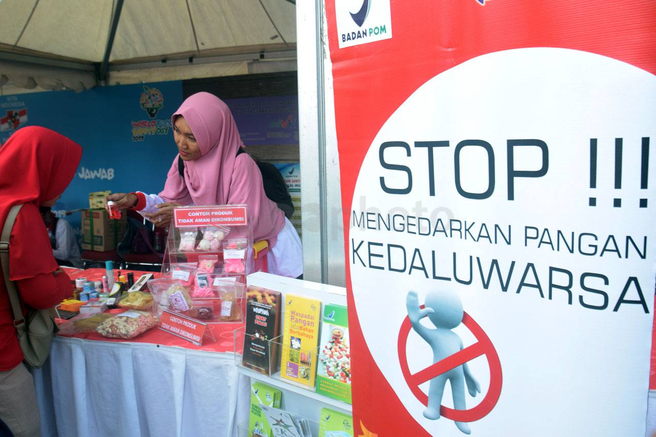 BPOM Semarang Peringati...