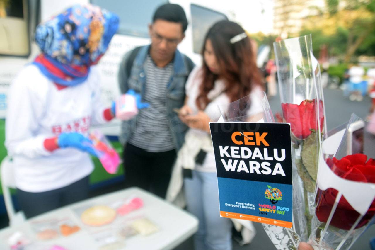 BPOM Semarang Peringati...