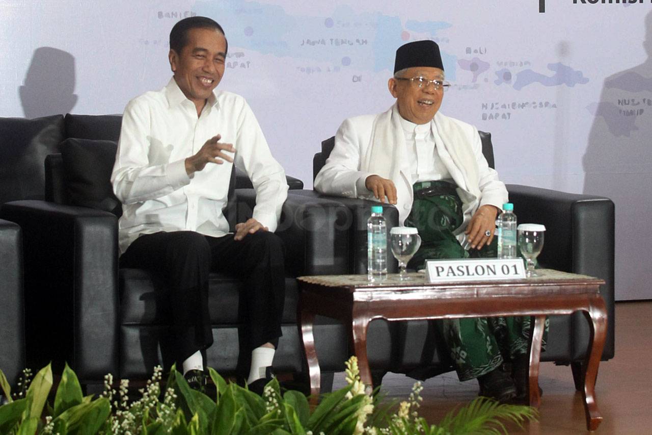 Jokowi-Maruf Hadiri...