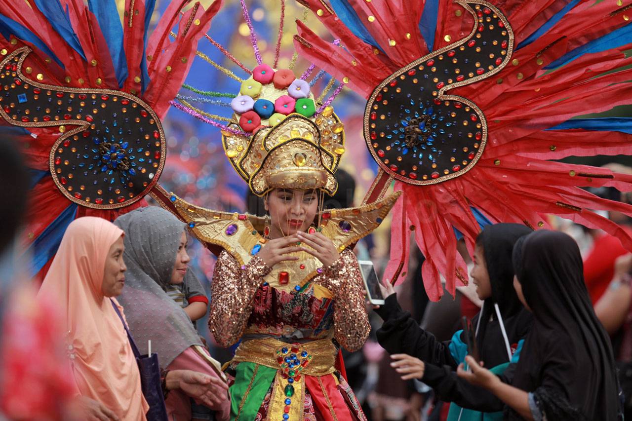 Semarak Warna-Warni...