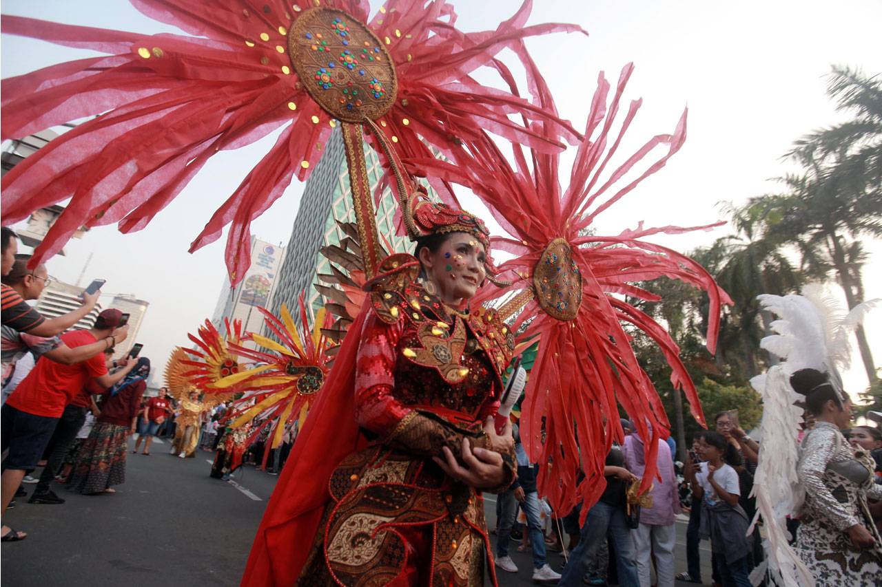 Semarak Warna-Warni...