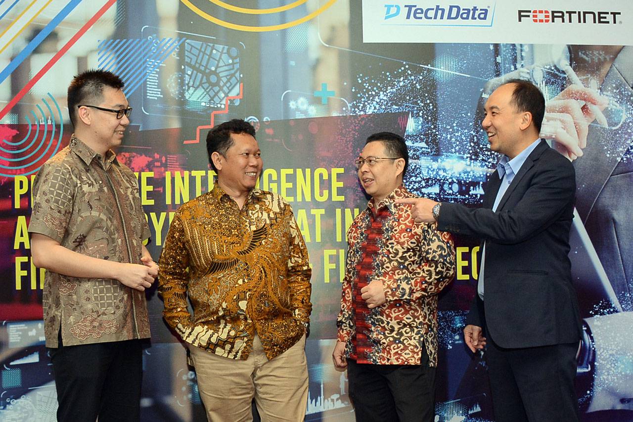 Tech Data Gelar Seminar...