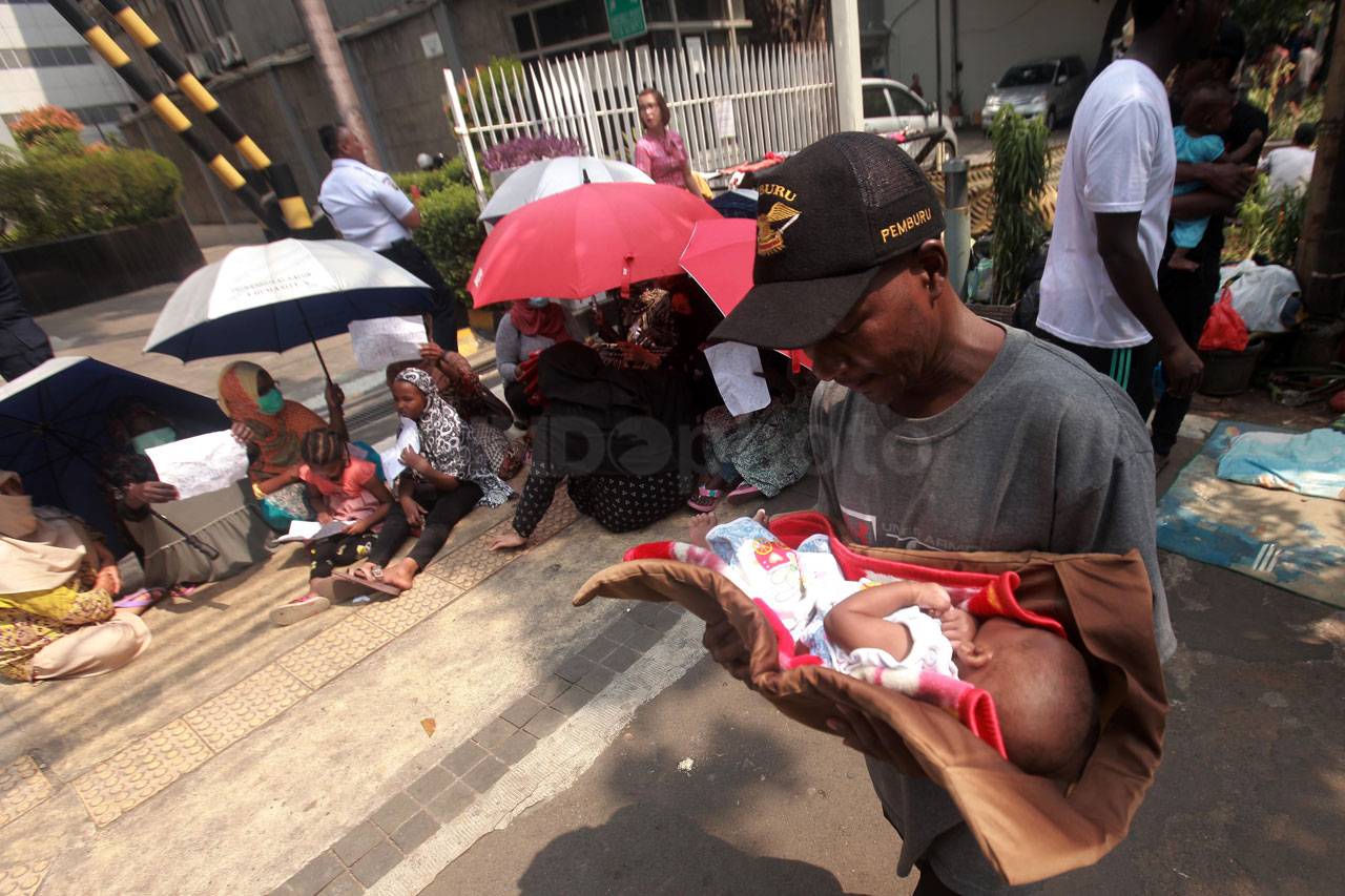 Minta Rumah dan Makan,...