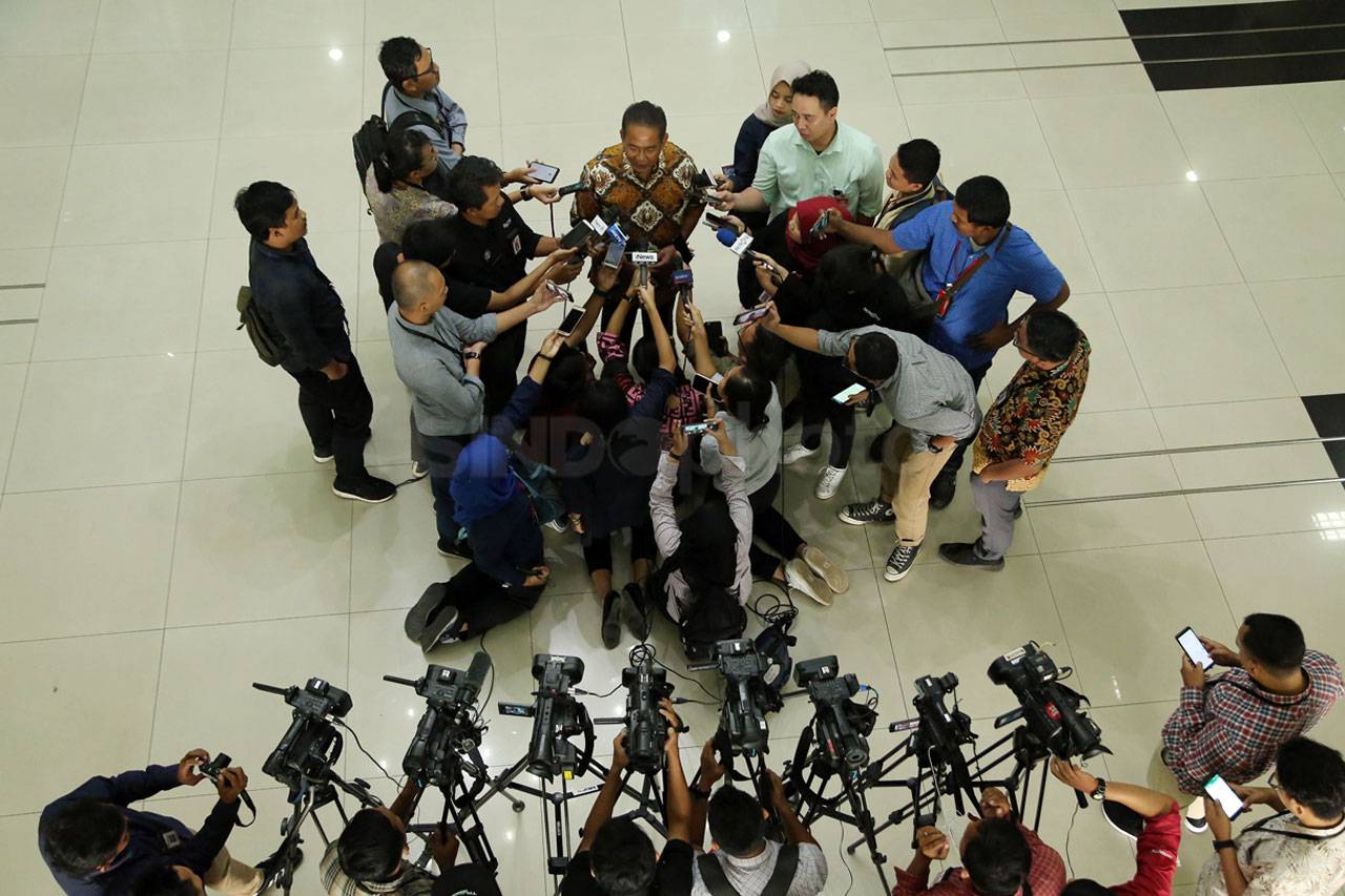 Mantan Kepala BNN Anang...