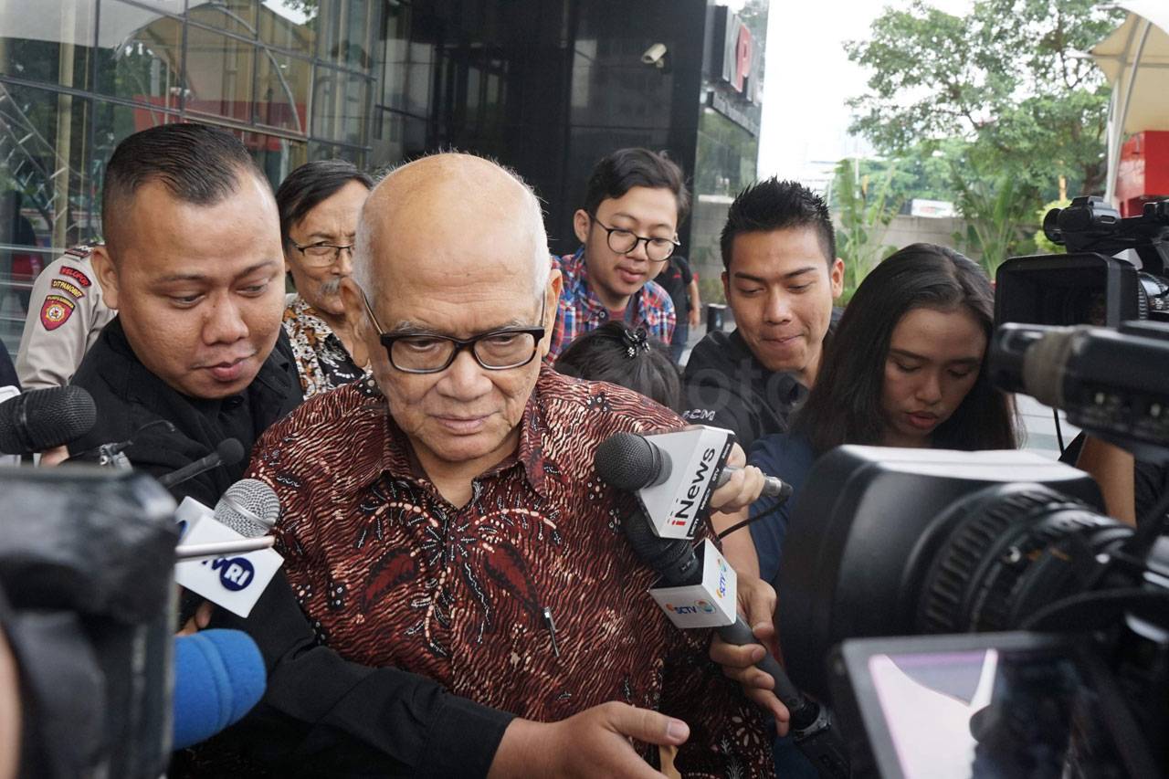 KPK Periksa Mantan Menko...
