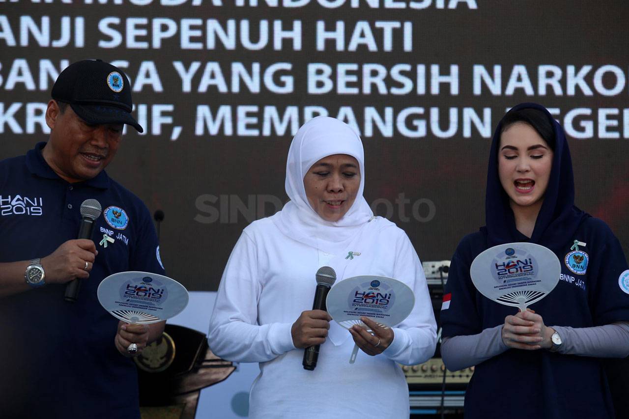 Gubernur Khofifah Hadiri...