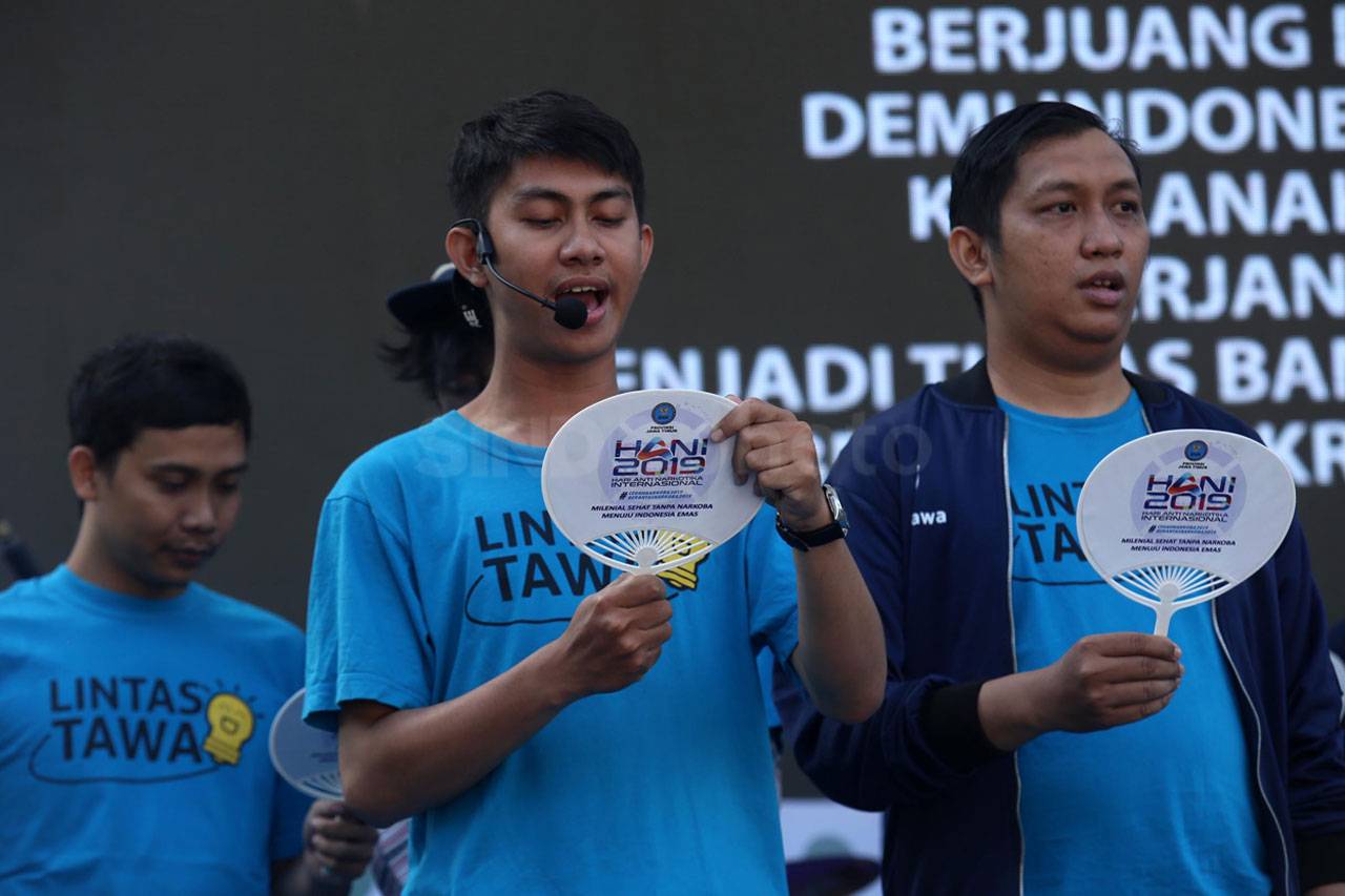 Gubernur Khofifah Hadiri...