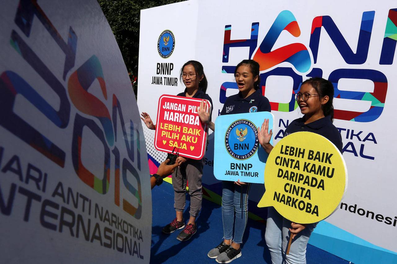 Gubernur Khofifah Hadiri...