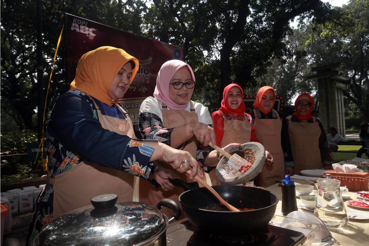 V Radio Gelar Masak...