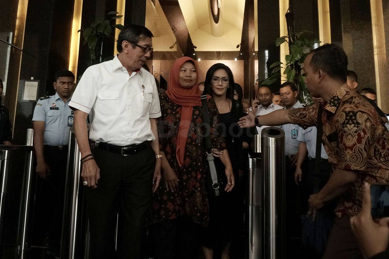 Baiq Nuril Temui Menkumham