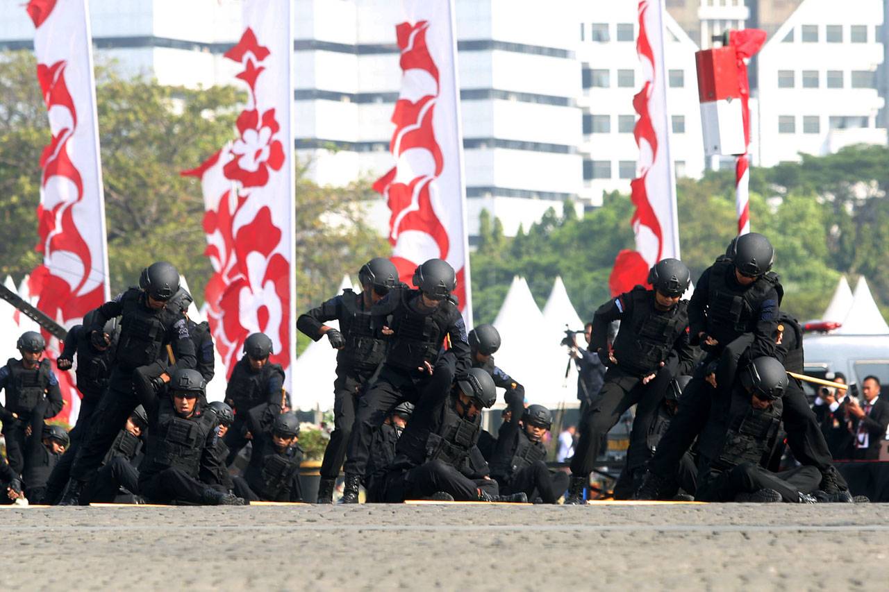 Presiden Jokowi Hadiri...