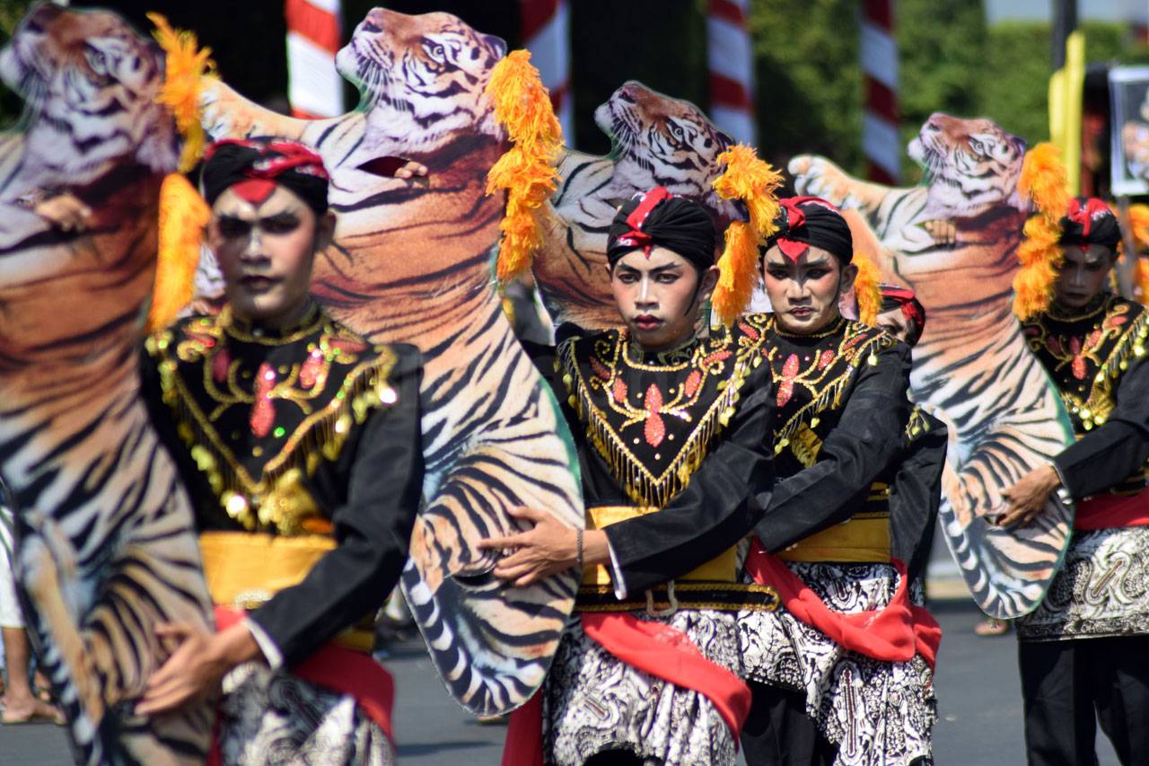 Pawai Kekayaan Budaya...