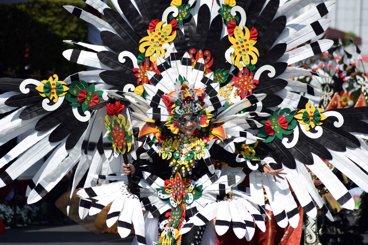 Pawai Kekayaan Budaya...