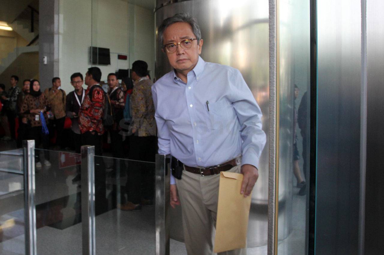 Kembangkan Kasus BLBI,...
