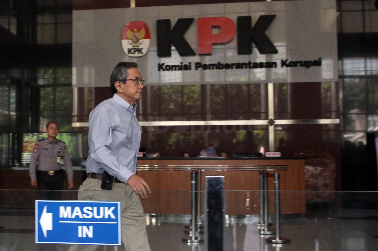 Kembangkan Kasus BLBI,...