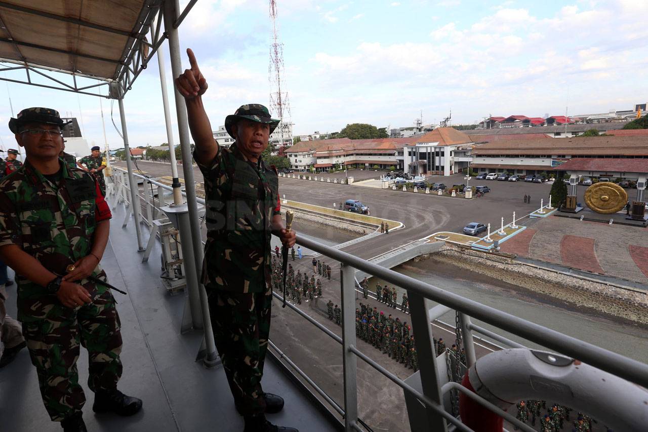 Ribuan Prajurit TNI...