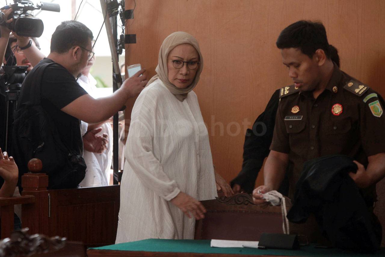 Terbukti Sebarkan Hoaks,...