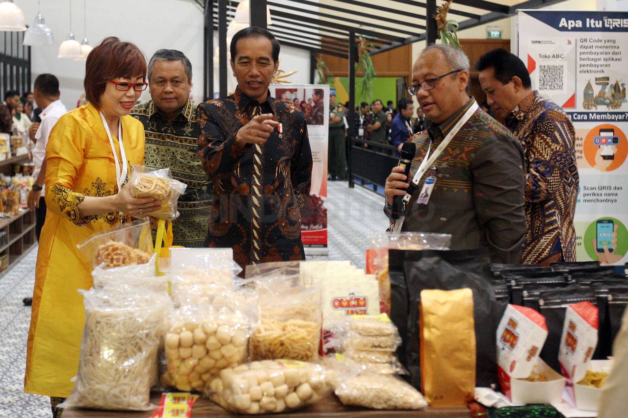 Presiden Jokowi Buka...