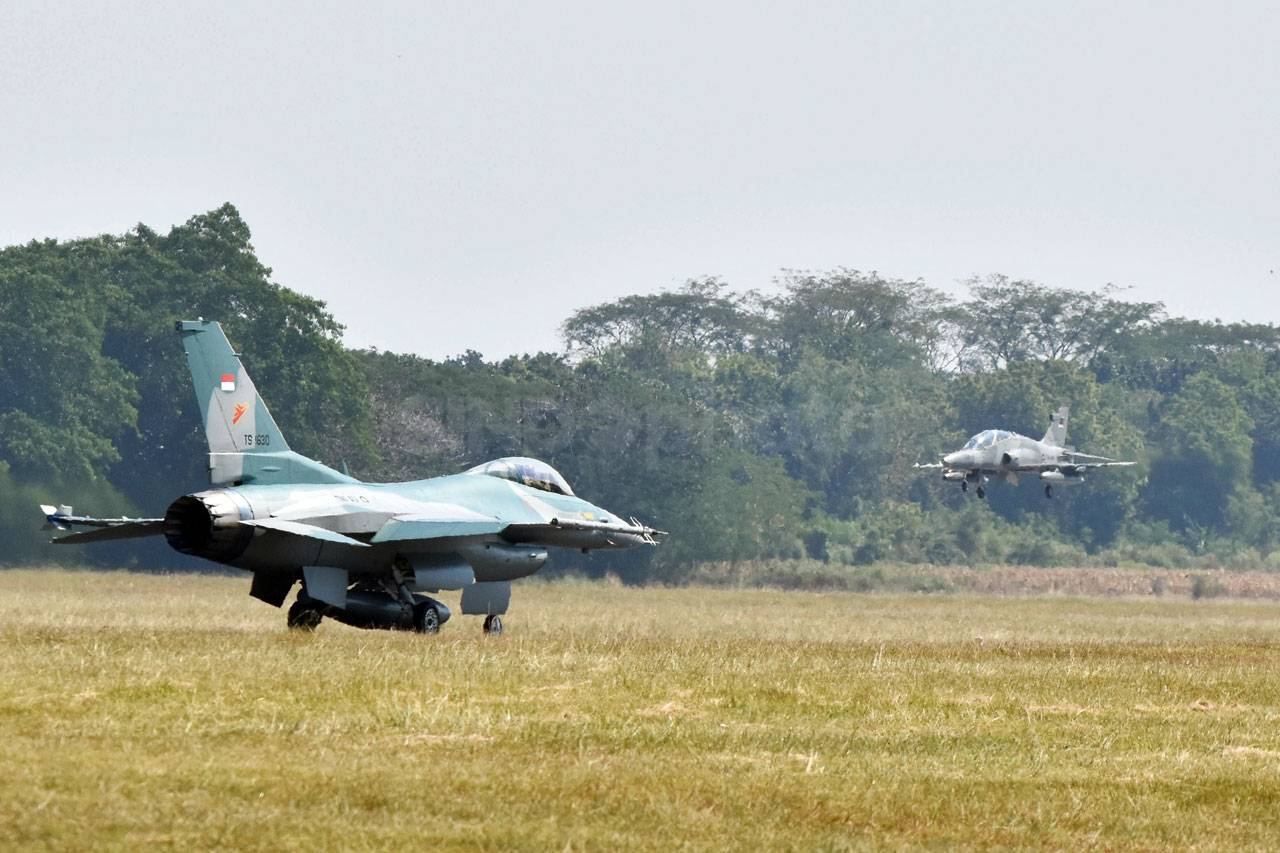 51 Pesawat Tempur TNI...