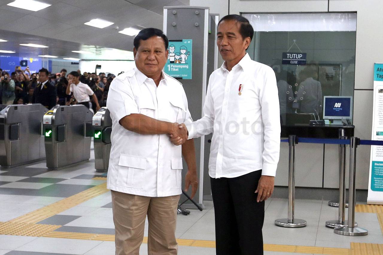 Jokowi dan Prabowo Bertemu...