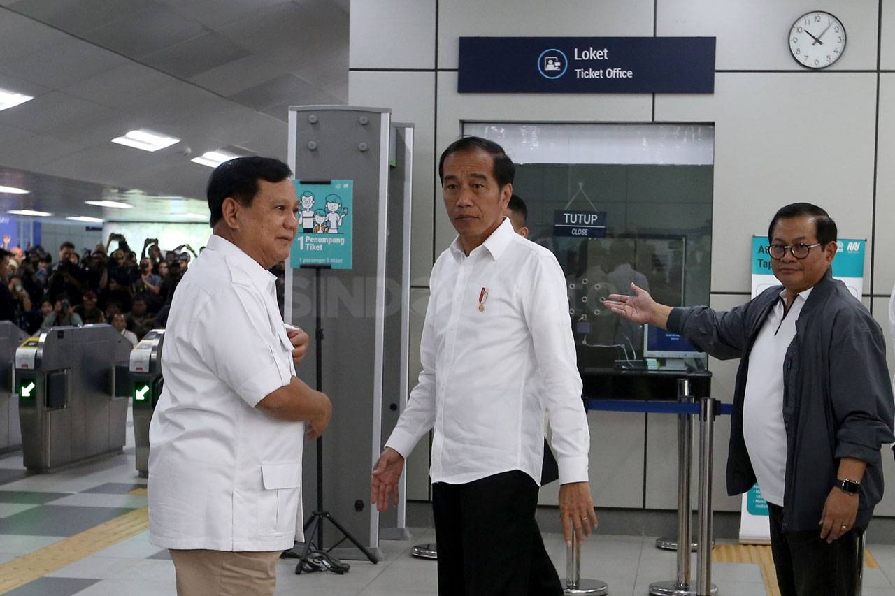 Jokowi dan Prabowo Bertemu...