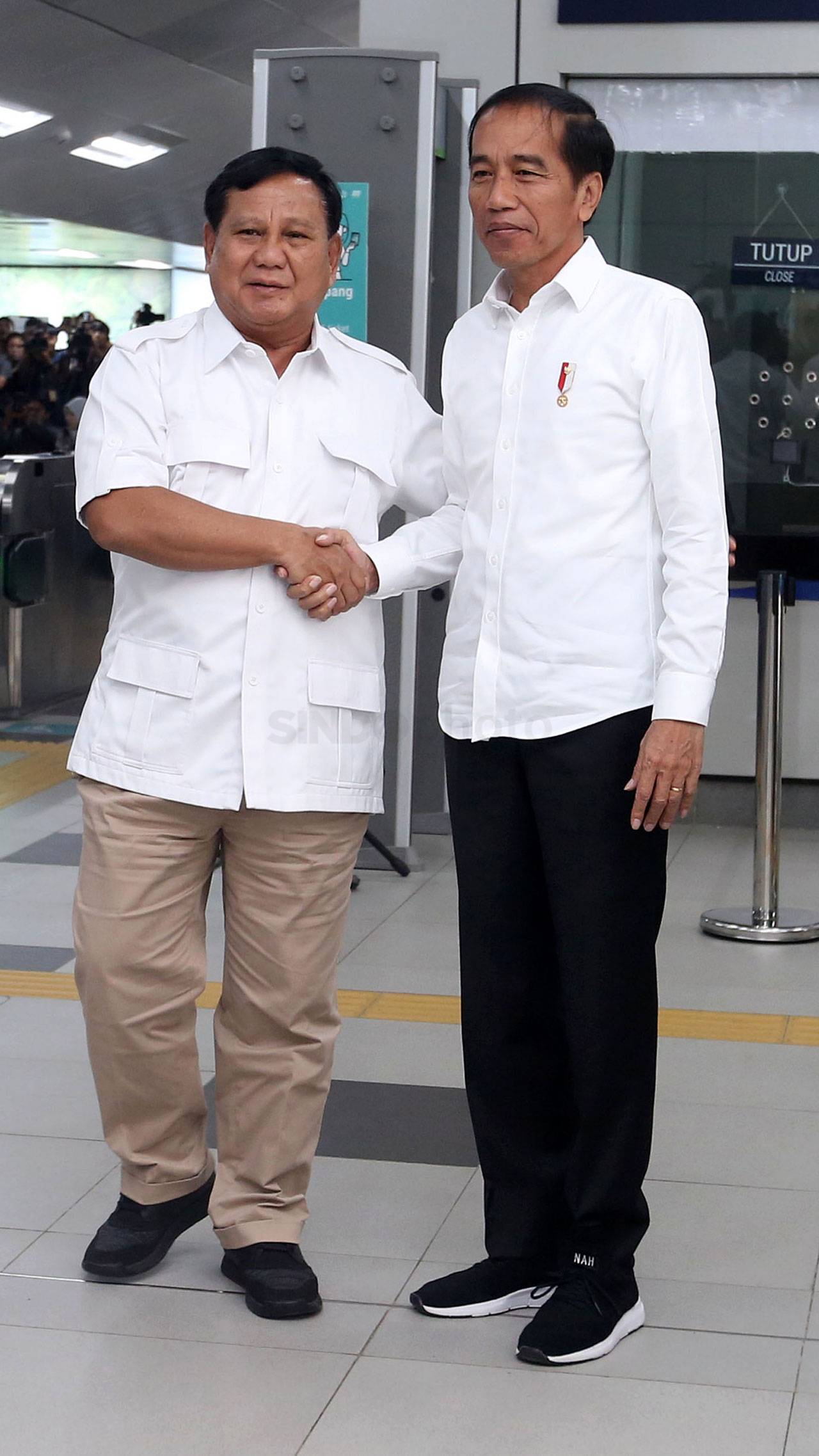 Jokowi dan Prabowo Bertemu...