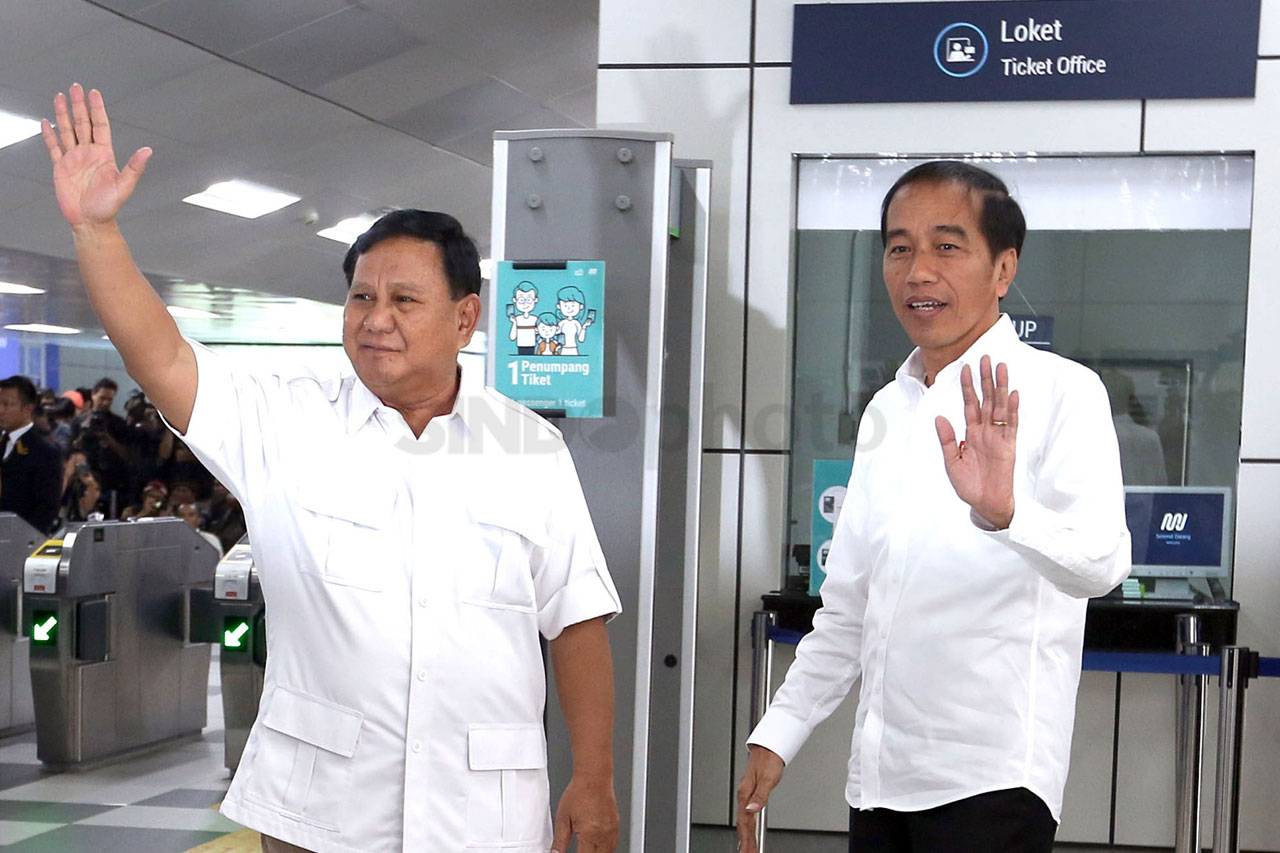 Jokowi dan Prabowo Bertemu...