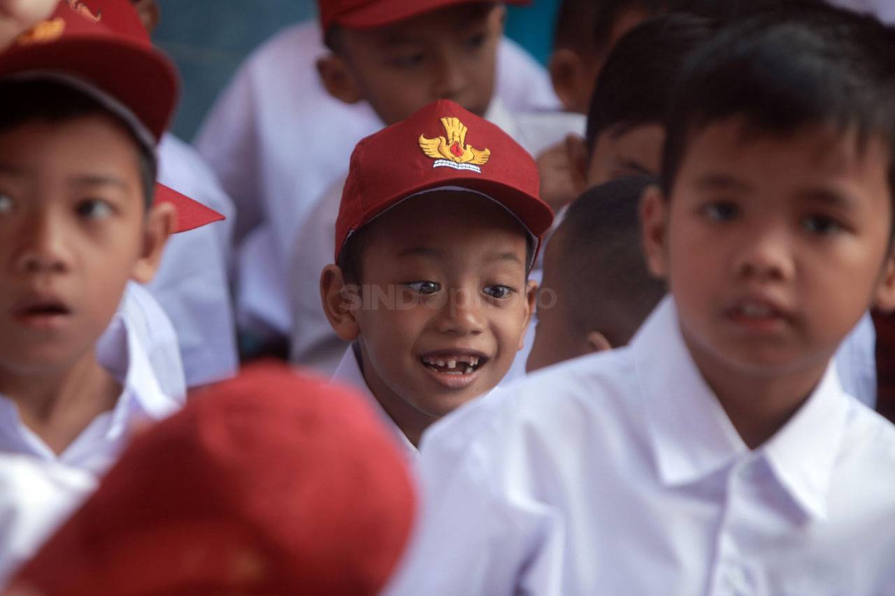 Hari Pertama Sekolah,...
