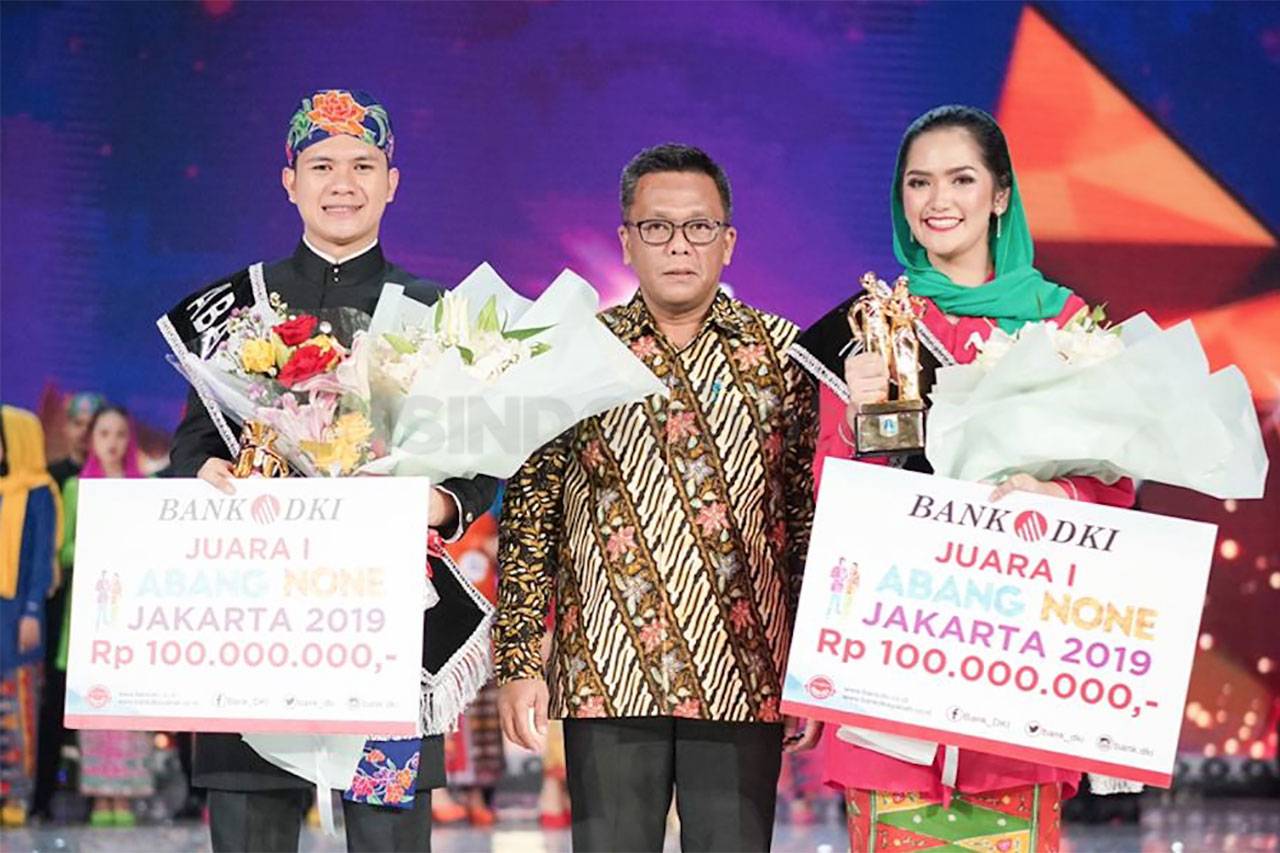 Bank DKI Berikan Hadiah...