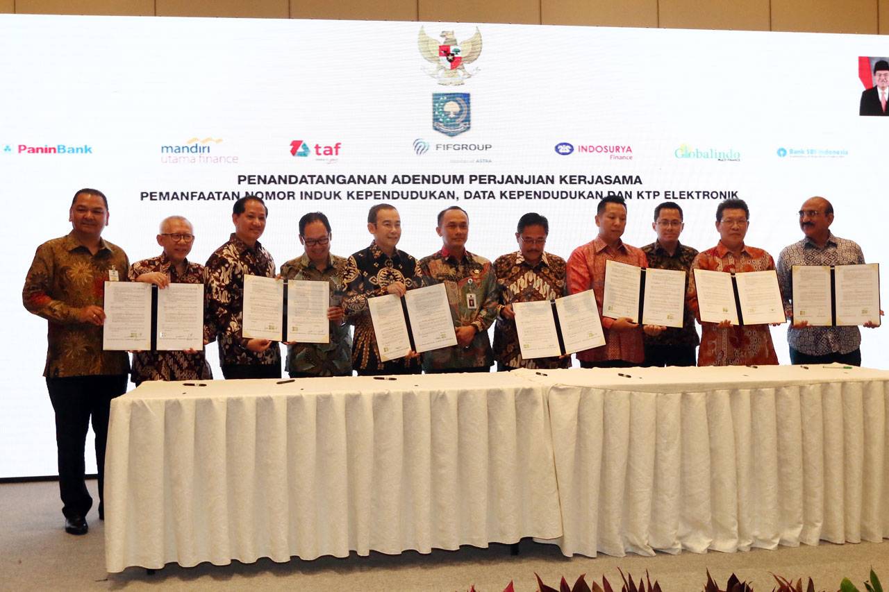 14 Industri Keuangan...
