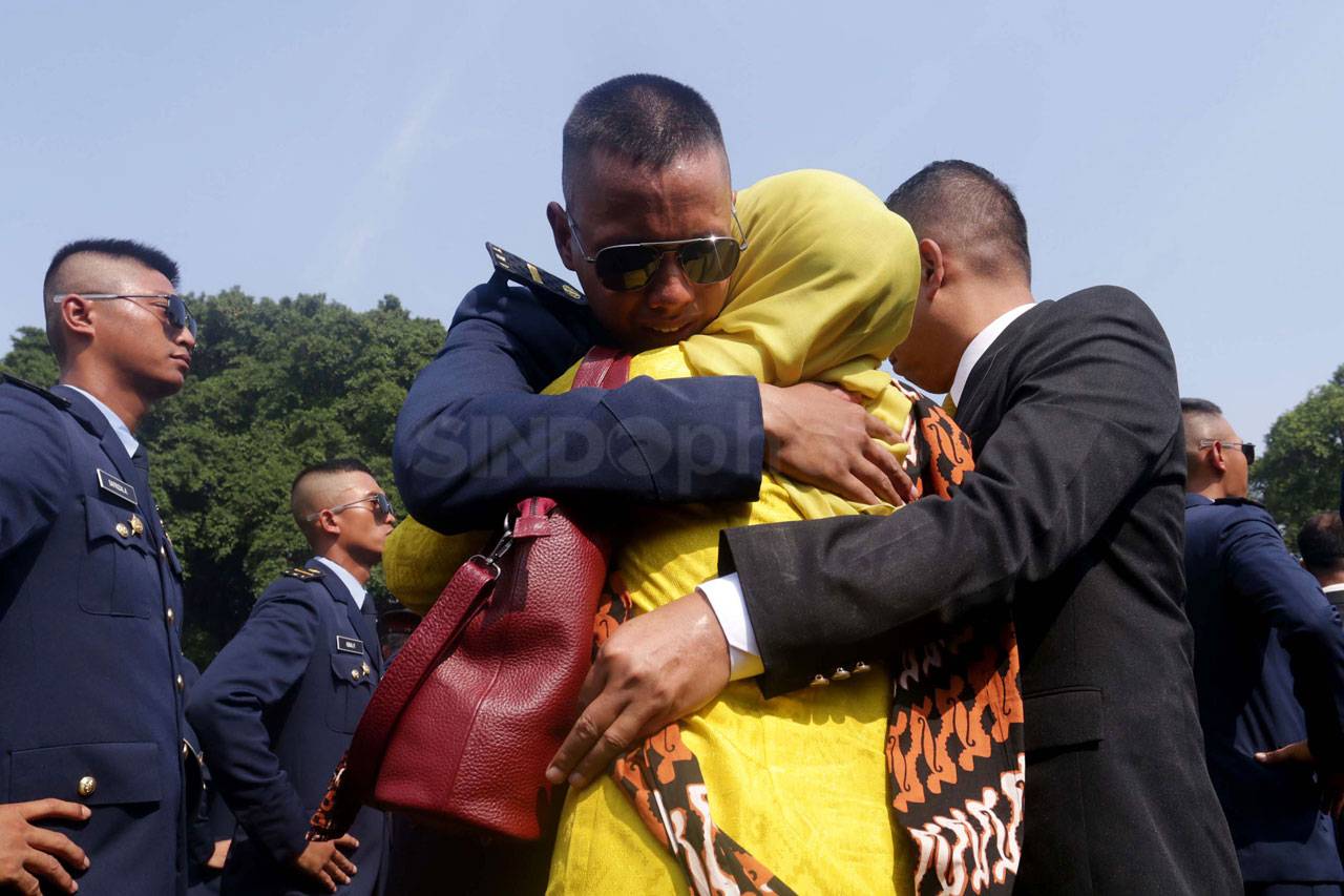 Presiden Jokowi Lantik...