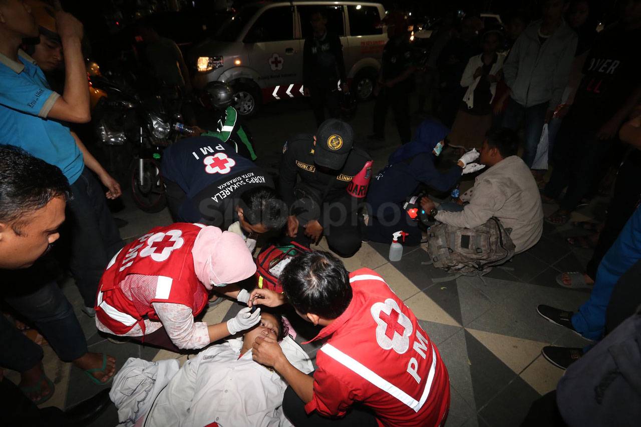 Tabrak Mobil, Seorang...