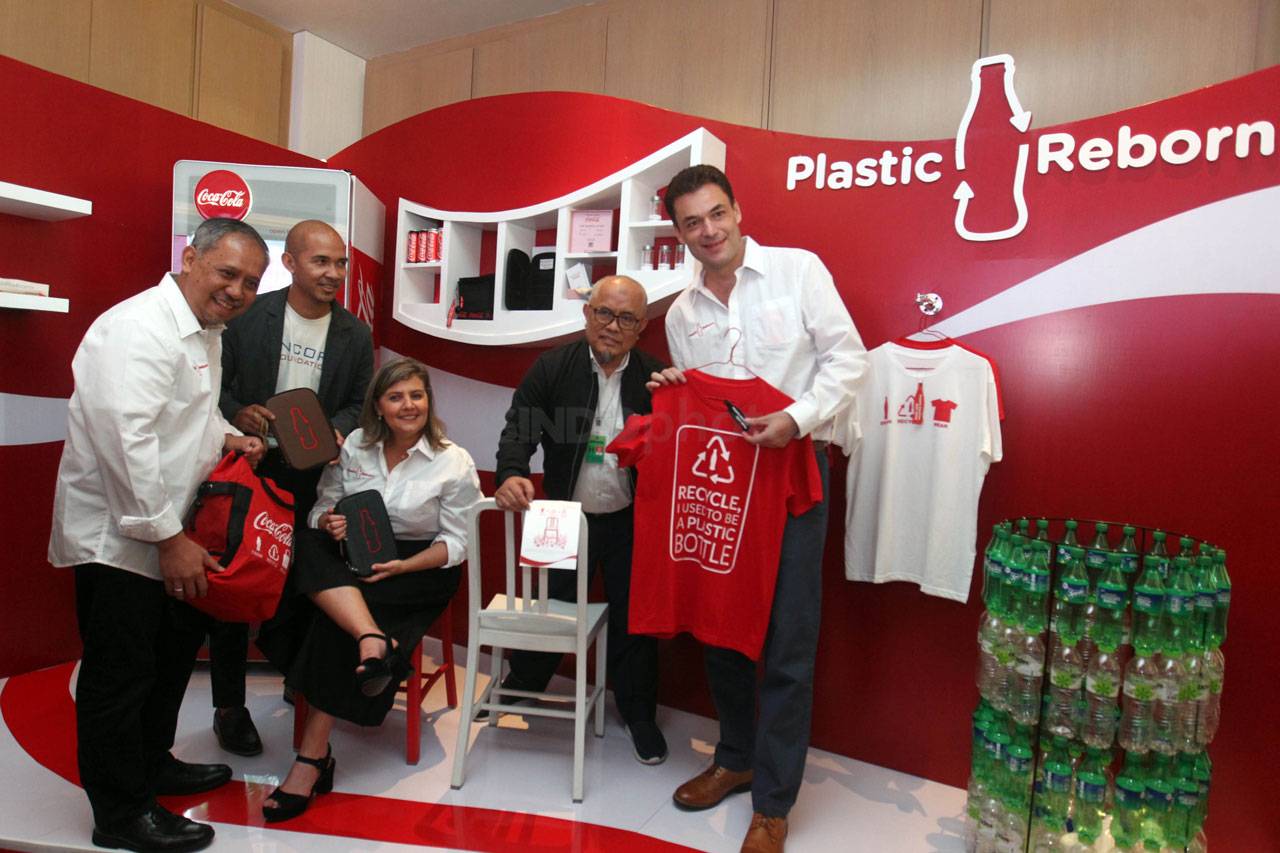 Coca-Cola Luncurkan...
