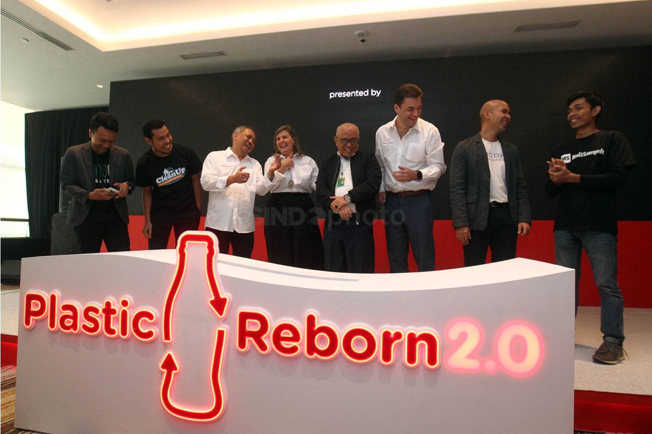Coca-Cola Luncurkan...