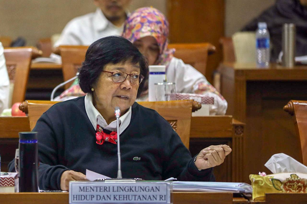 Komisi VII DPR Desak...