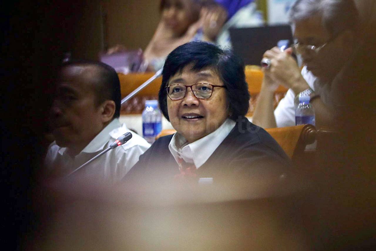 Komisi VII DPR Desak...