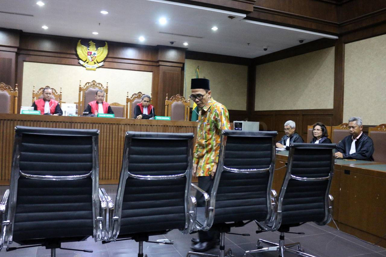Muafaq Wirahadi Dituntut...