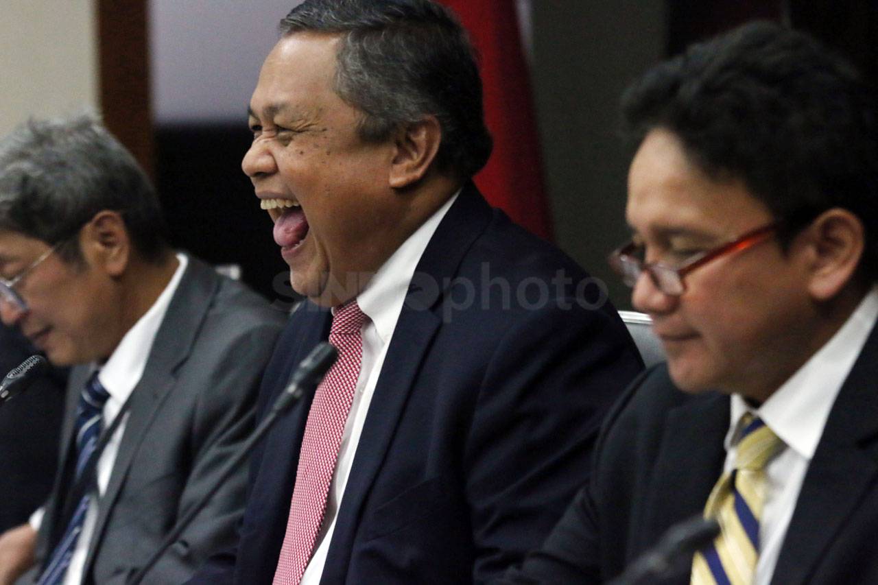 BI Turunkan Suku Bunga...