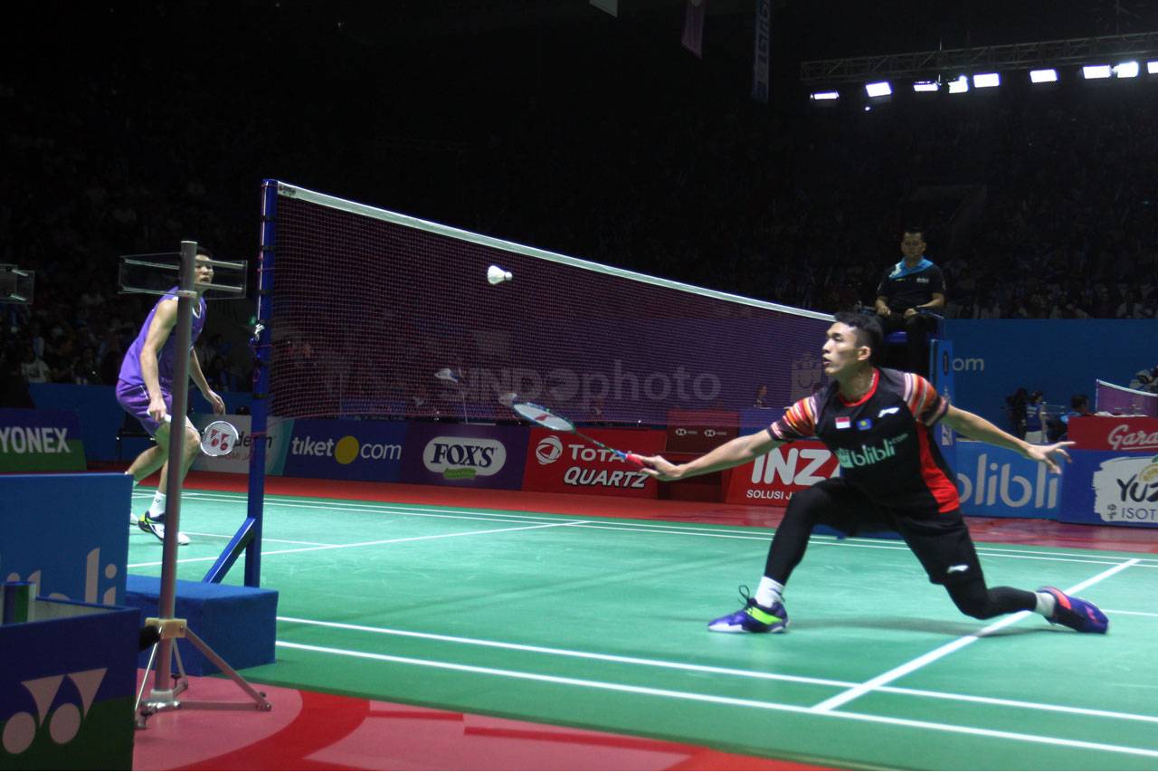 Jonatan Christie Terhenti...