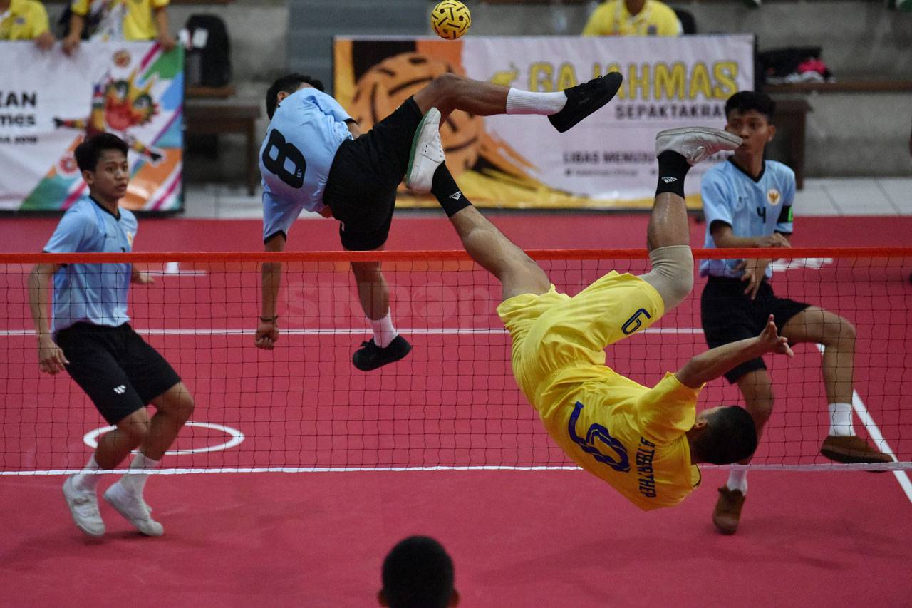Tim Sepak Takraw Beregu...